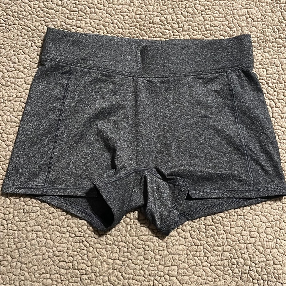 Gray Activ8 Workout Spandex Shorts Size Medium